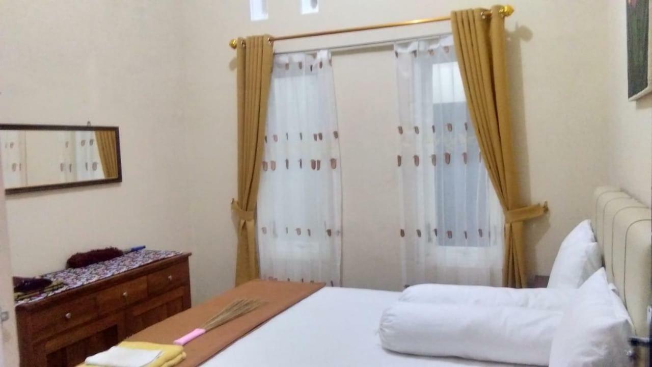Homestay Wahyudi 1 Syariah Tlekung Camera foto